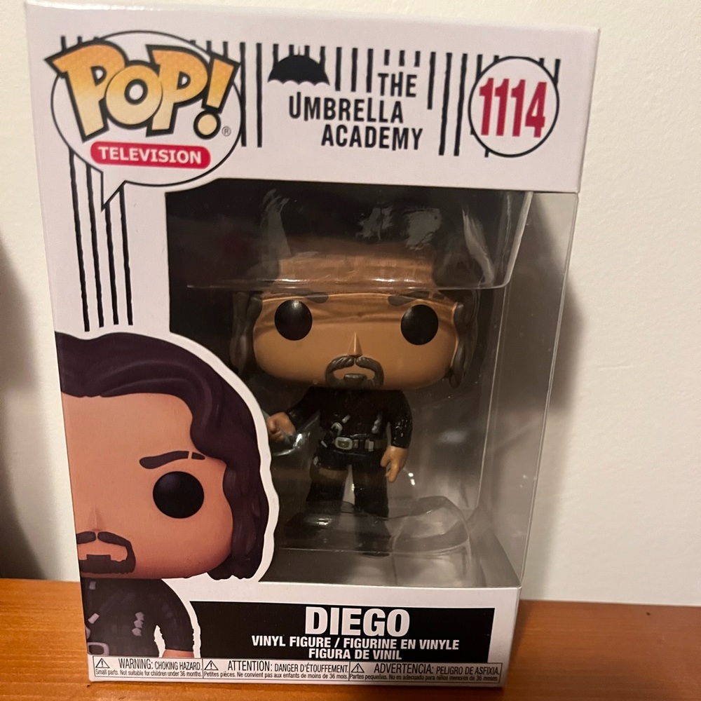 Funko pop figure umbrella academy Diego hargreeves